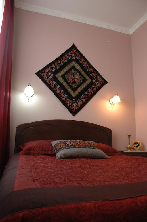 Hotel Jipek Joli Nukus Room photo